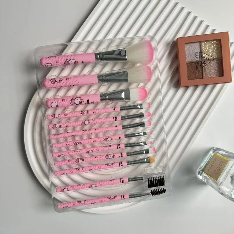 Hello Kitty 12-częściowy zesta – Huda Beauty Makeup Brush Set recenzja i cena