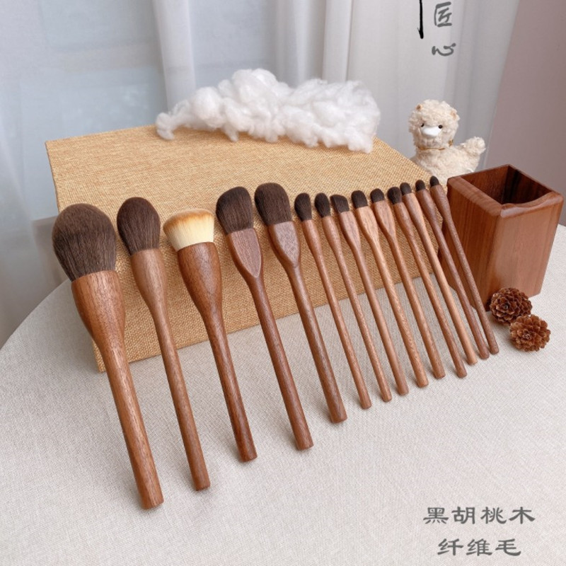 Zestaw drewnianych pędzli do m – Beauty Full Makeup recenzja i cena